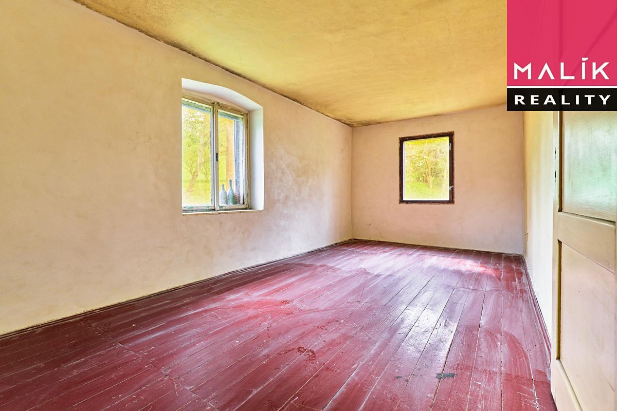 Prodej rodinného domu 157 m², pozemek 1732 m² – fotografie 3