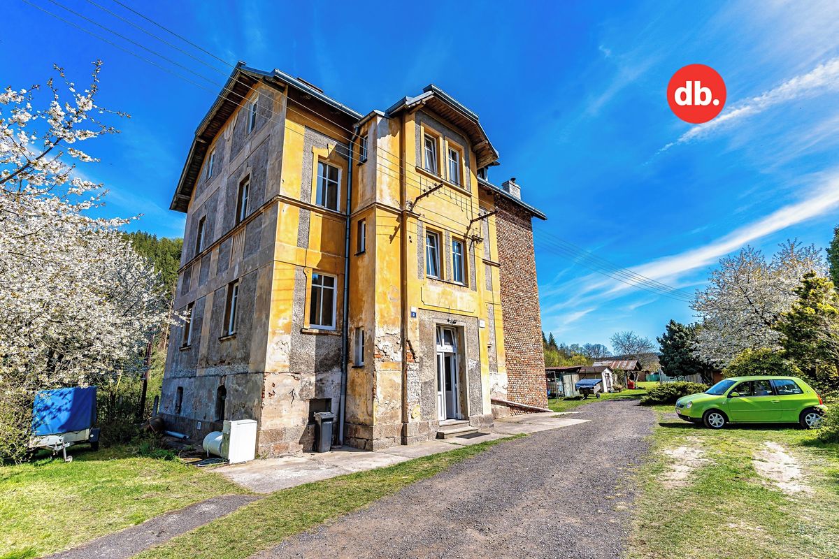 Prodej vícegeneračního domu 568 m², pozemek 3740 m²