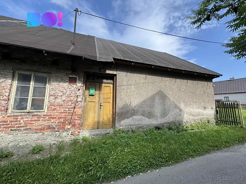 Prodej rodinného domu 180 m², pozemek 1041 m², Hrádek – náhled fotky 2