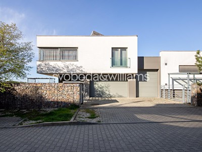 Prodej  vily 580 m², pozemek 963 m²