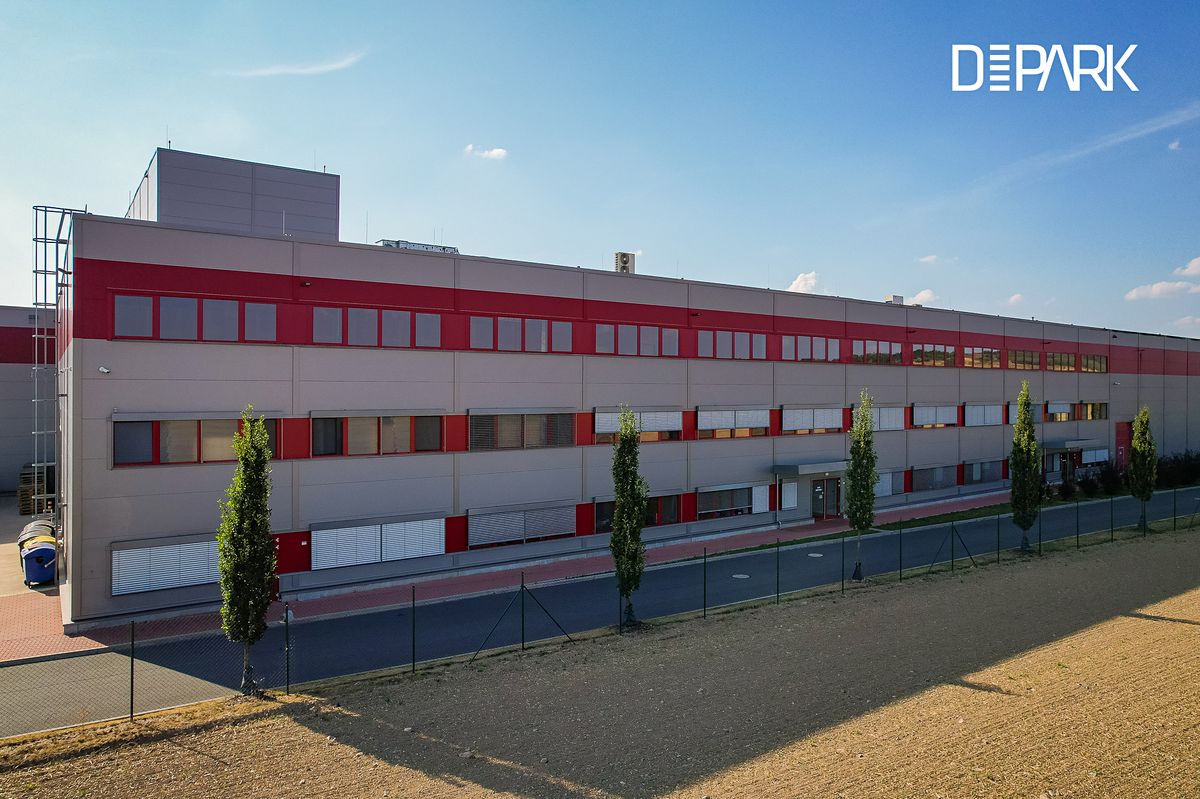 Pronájem kanceláře 850 m²