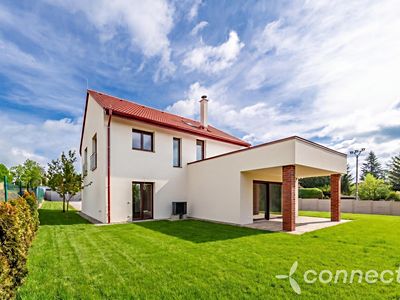 Prodej rodinného domu 161 m², pozemek 1087 m²