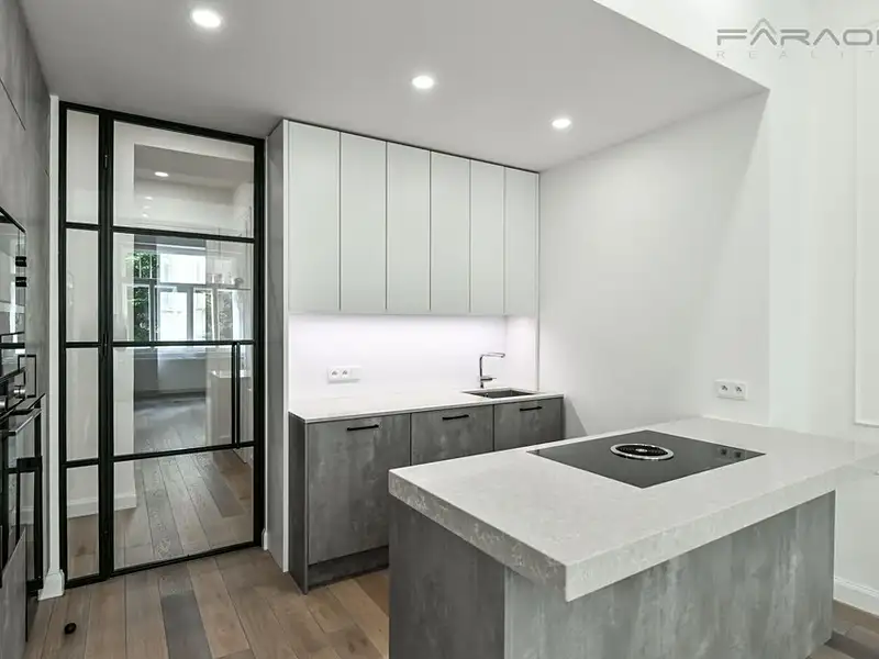 Pronájem bytu 3+kk 92 m², Praha – náhled fotky 1
