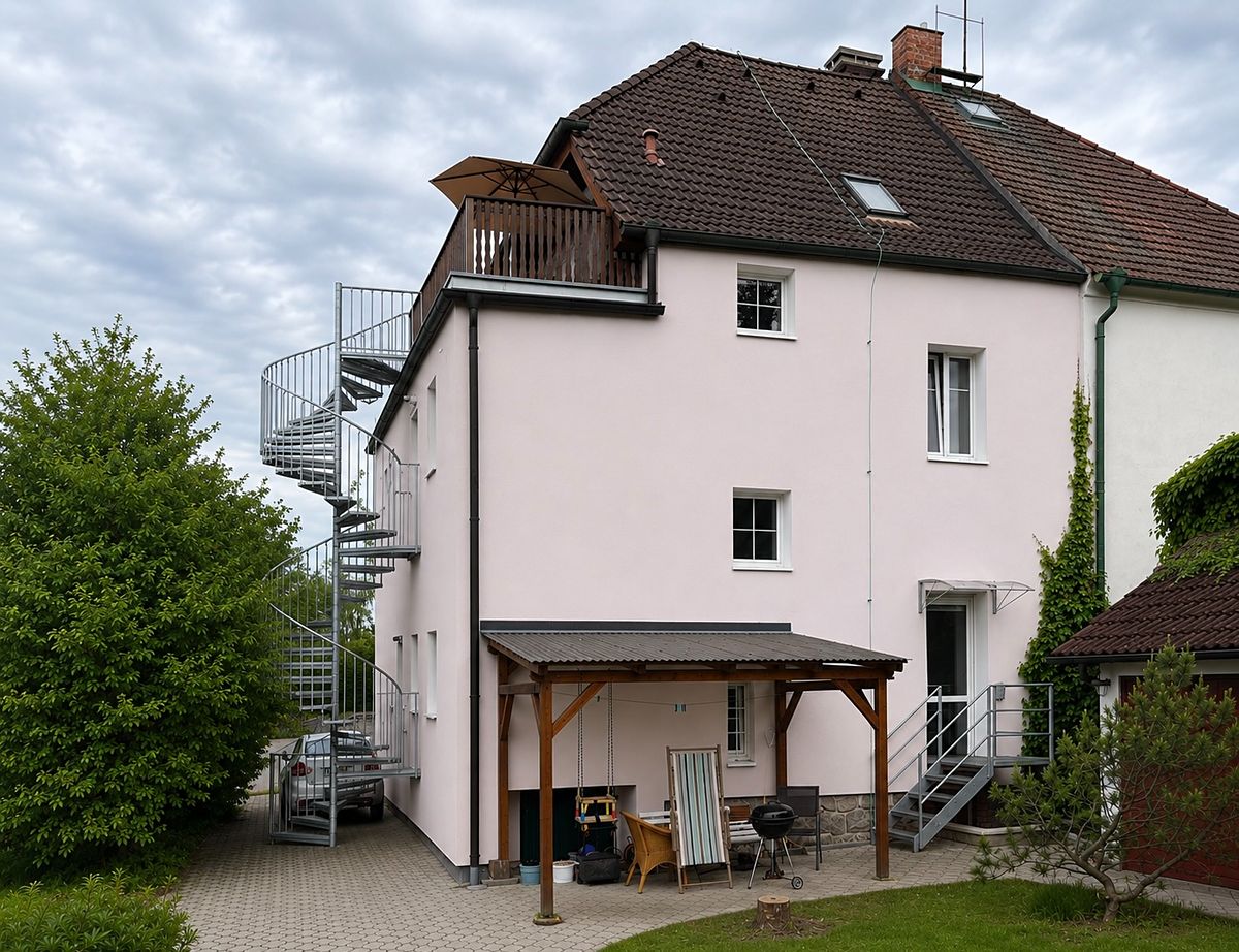 Prodej vícegeneračního domu 270 m², pozemek 433 m² – fotografie 2