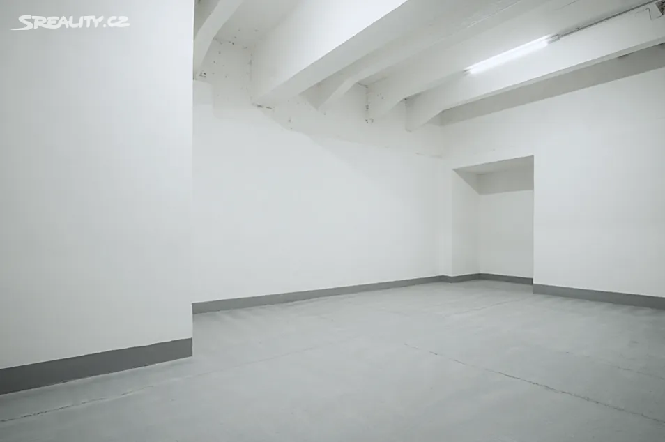 Pronájem skladového prostoru 200 m² – pohled 3