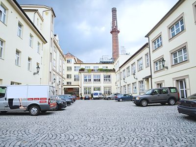 Pronájem skladového prostoru 200 m²