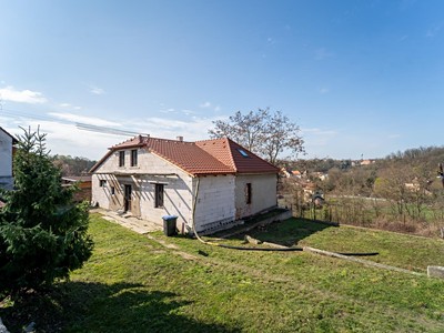 Prodej  rodinného domu 218 m², pozemek 1 495 m²