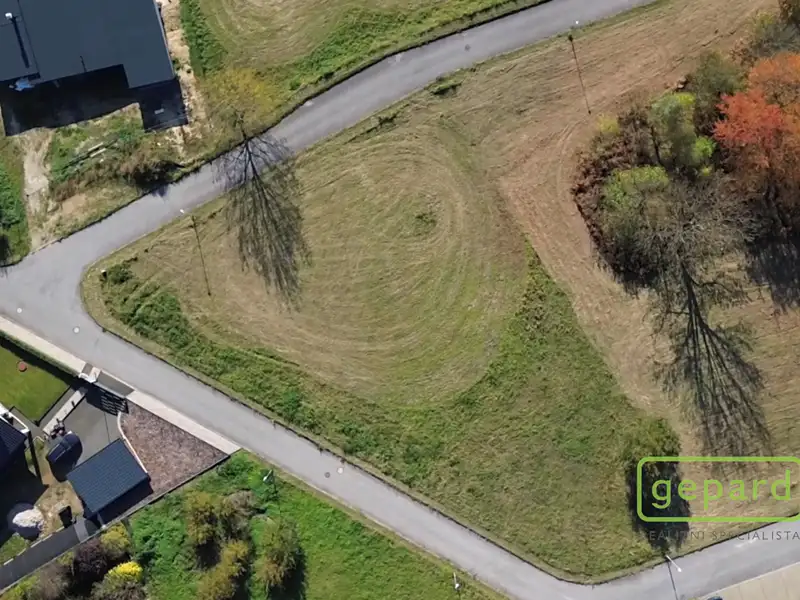 Prodej stavebního pozemku 2394 m², Jeřmanice – náhled fotky 3