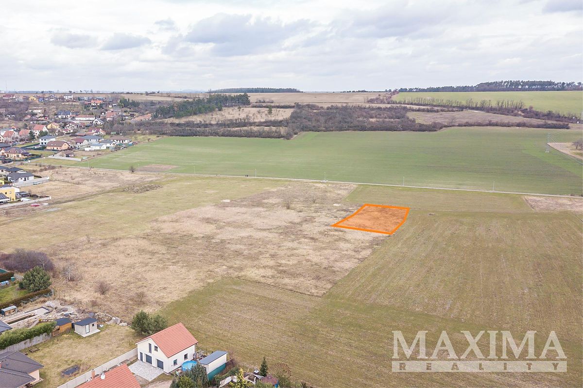 Prodej stavebního pozemku 836 m², Kly – fotka 1 z 3