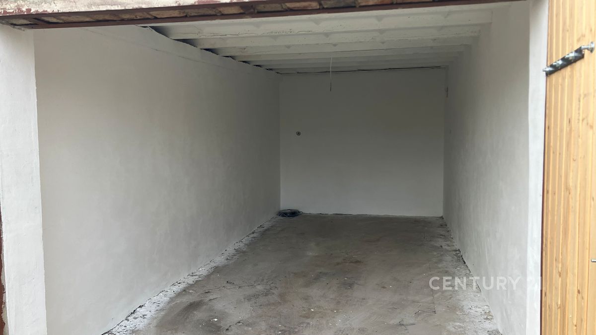 Pronájem garáže 19 m² – fotografie 4