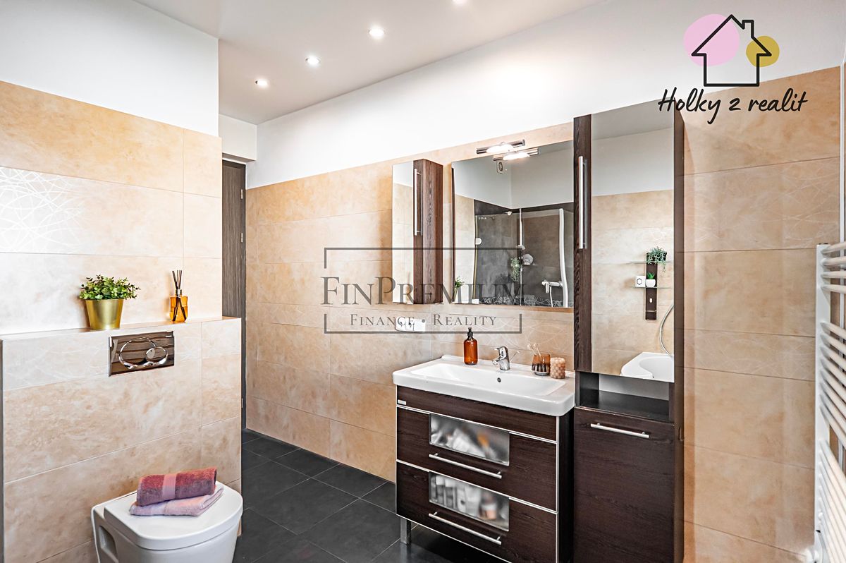 Prodej vily 316 m², pozemek 847 m² – fotografie 5