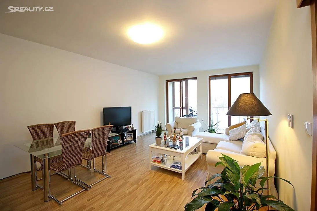 Pronájem bytu 2+kk 73 m², Praha