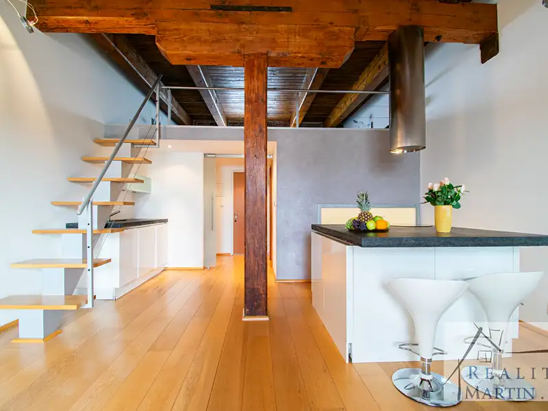 Prodej bytu 1+1 62 m², Praha – náhled fotky 2