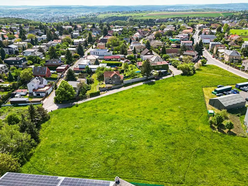 Prodej komerčního pozemku 1920 m², Praha – náhled fotky 3