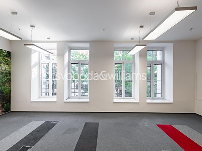 Pronájem kanceláře 127 m² — photo 2