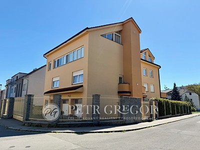 Pronájem kanceláře 108 m²