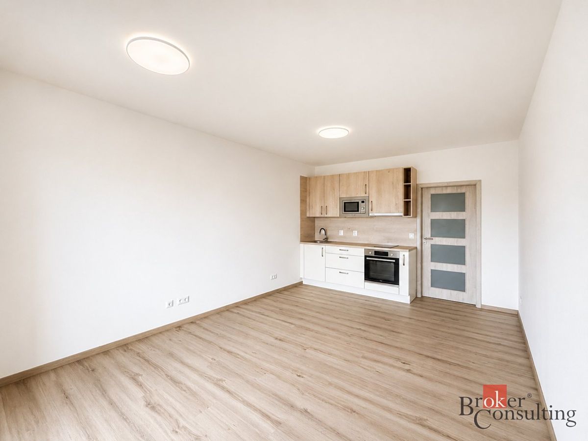 Pronájem bytu 1+kk 34 m²