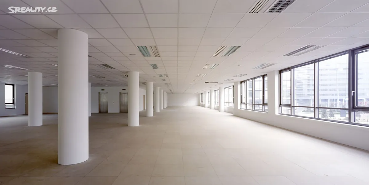 Pronájem kanceláře 230 m² – pohled 4