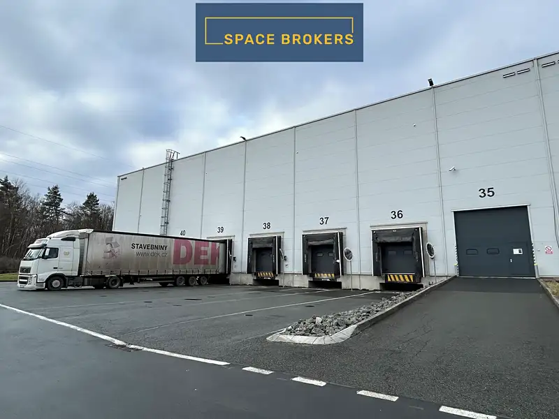 Pronájem skladového prostoru 3000 m², Plzeň – náhled fotky 1