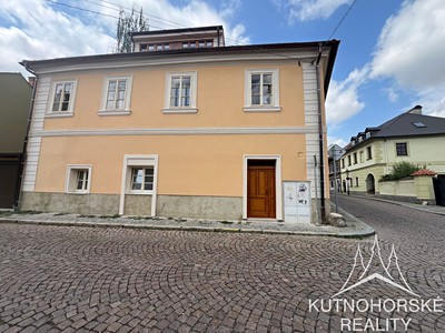 Pronájem garáže 15 m² — photo 2