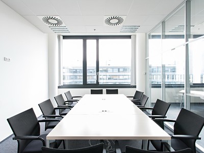 Pronájem kanceláře 2 370 m² — photo 4