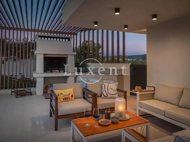 Prodej rodinného domu 220 m², pozemek 870 m², Primošten – náhled fotky 3