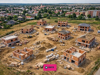 Prodej  stavebního pozemku 7 500 m² — photo 2