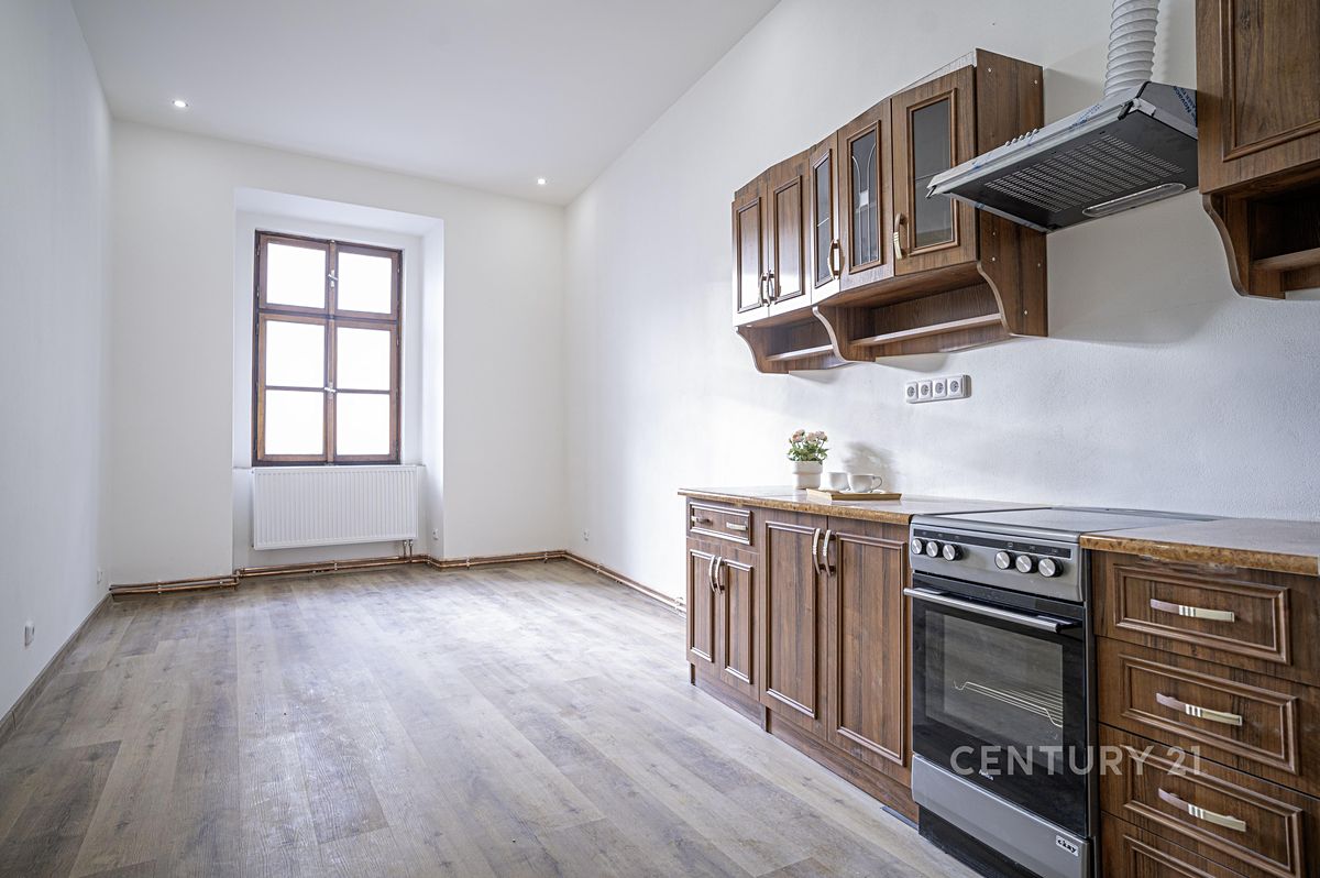 Pronájem bytu 2+1 77 m²