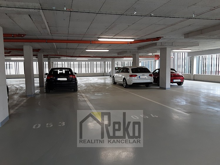 Pronájem nemovitosti, 13 m² (2 z 4)
