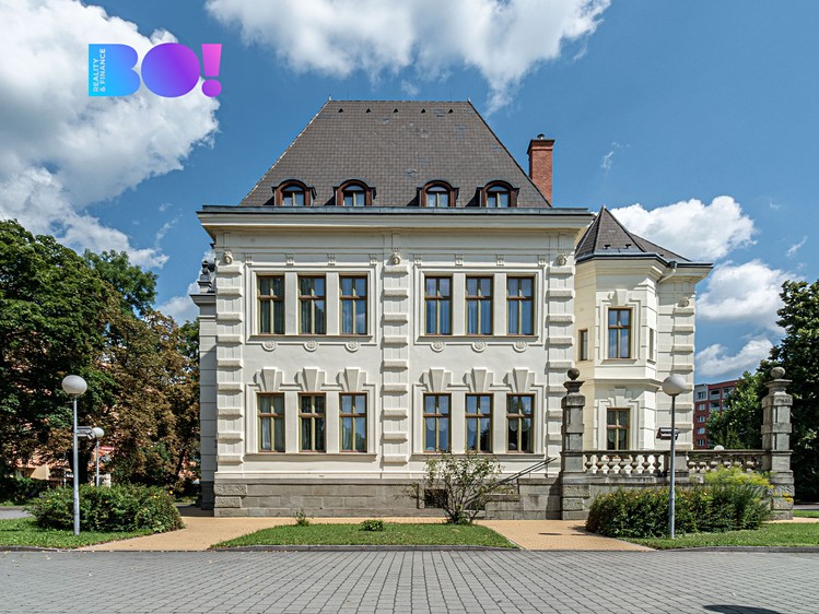 Будинок на продаж, 1 650 м² (1 з 28)