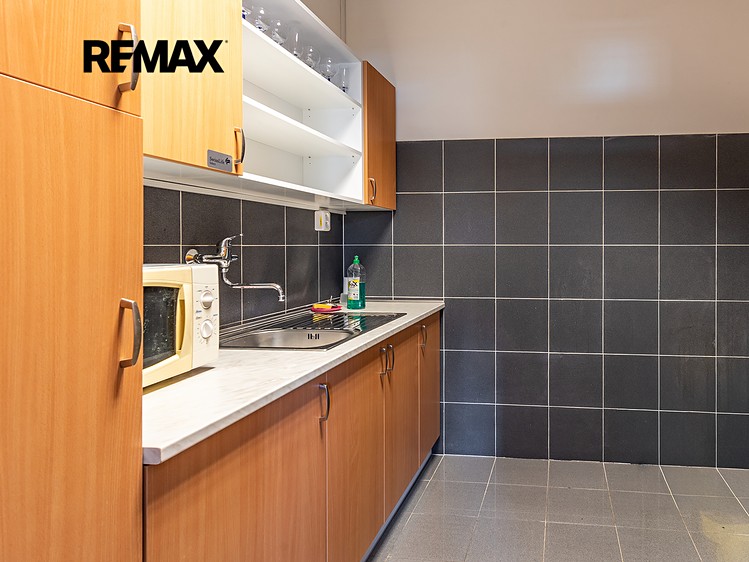 Комерційне приміщення в оренду, 22 м² (10 з 12)
