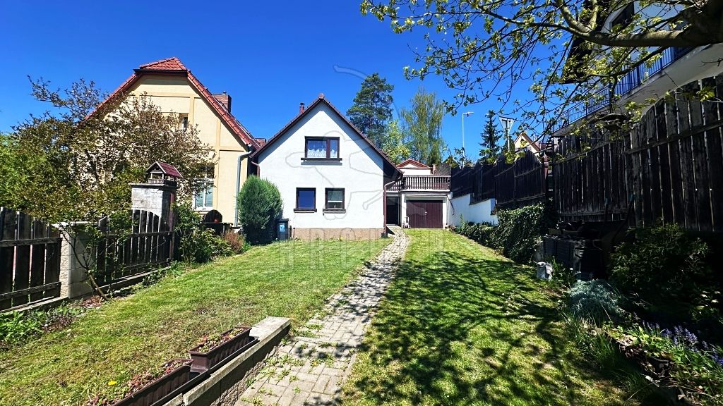 Prodej rodinného domu 120 m², pozemek 266 m² – fotografie 2