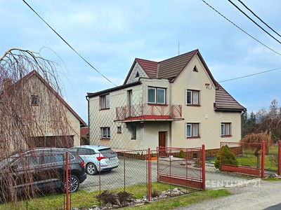 Prodej  rodinného domu 195 m², pozemek 2 097 m²