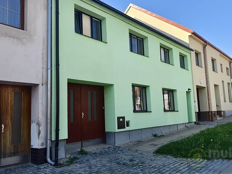Prodej vícegeneračního domu 285 m², pozemek 361 m², Vyškov – náhled fotky 2