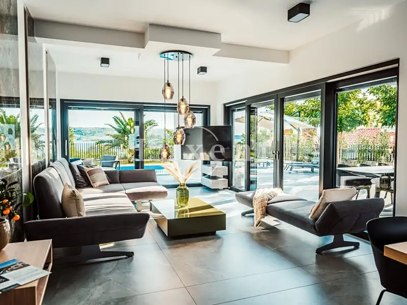 Prodej rodinného domu 210 m², pozemek 942 m², Zadar – náhled fotky 2