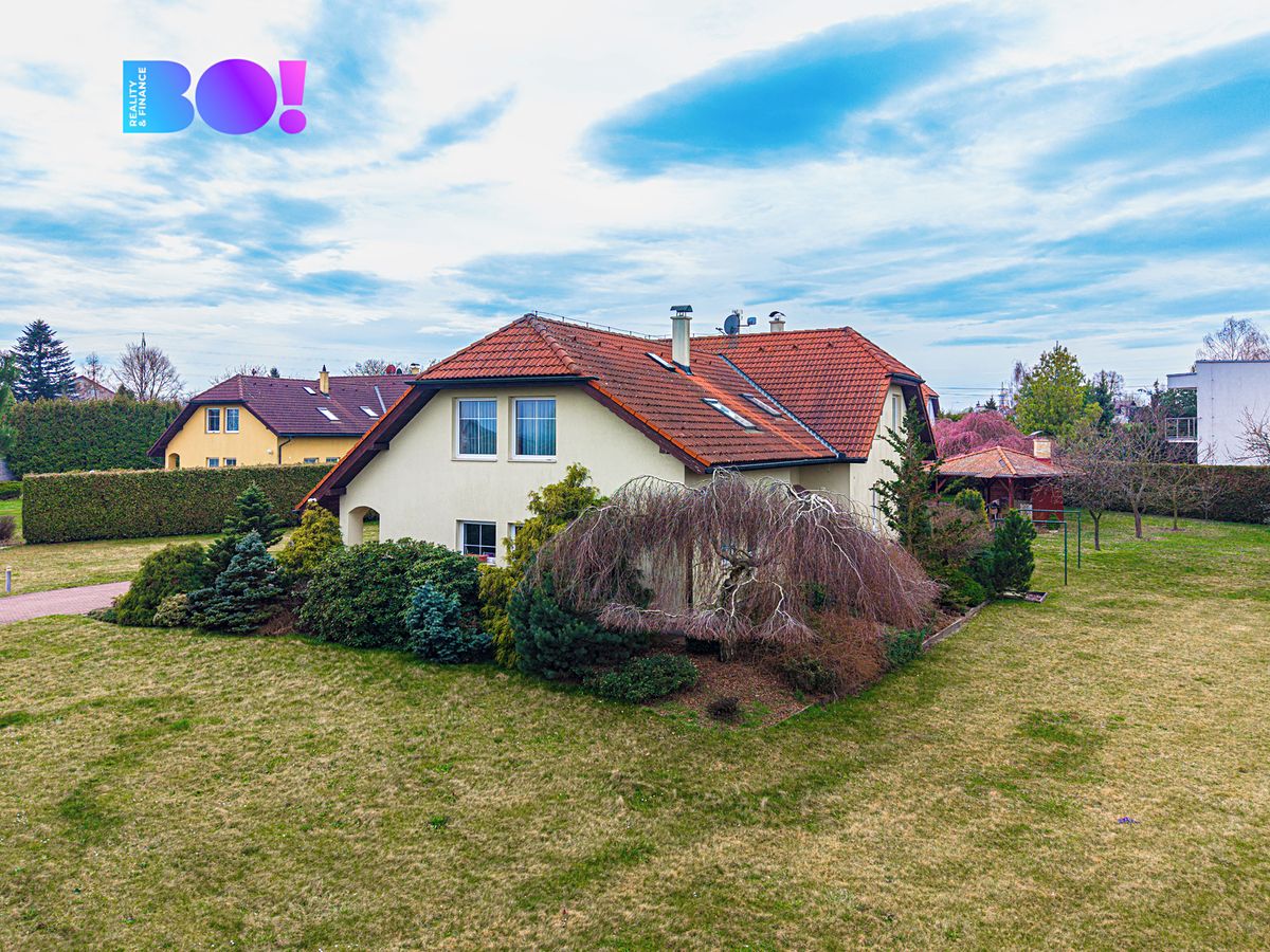 Prodej rodinného domu 225 m², pozemek 2749 m² – fotografie 3