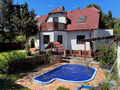 Pronájem  rodinného domu 175 m², pozemek 114 m²