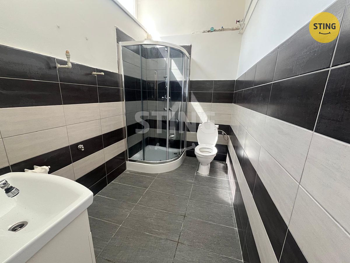Pronájem kanceláře 76 m² – fotografie 3