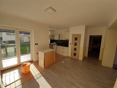 Pronájem  pokoje 80 m²