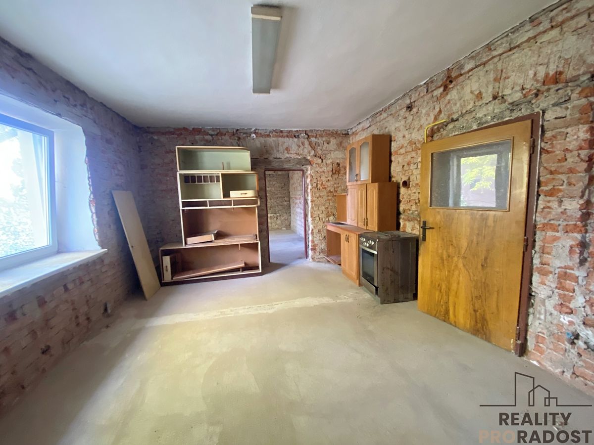 Prodej rodinného domu 95 m², pozemek 1582 m² – fotografie 3
