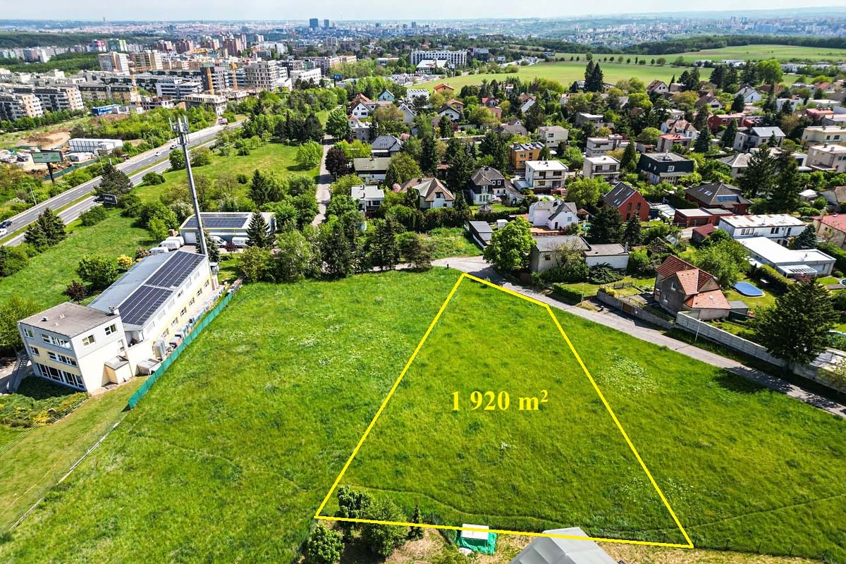 Prodej komerčního pozemku 1920 m² – fotografie 2