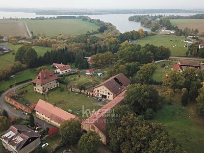 Prodej komerční nemovitosti 570 m² — photo 4