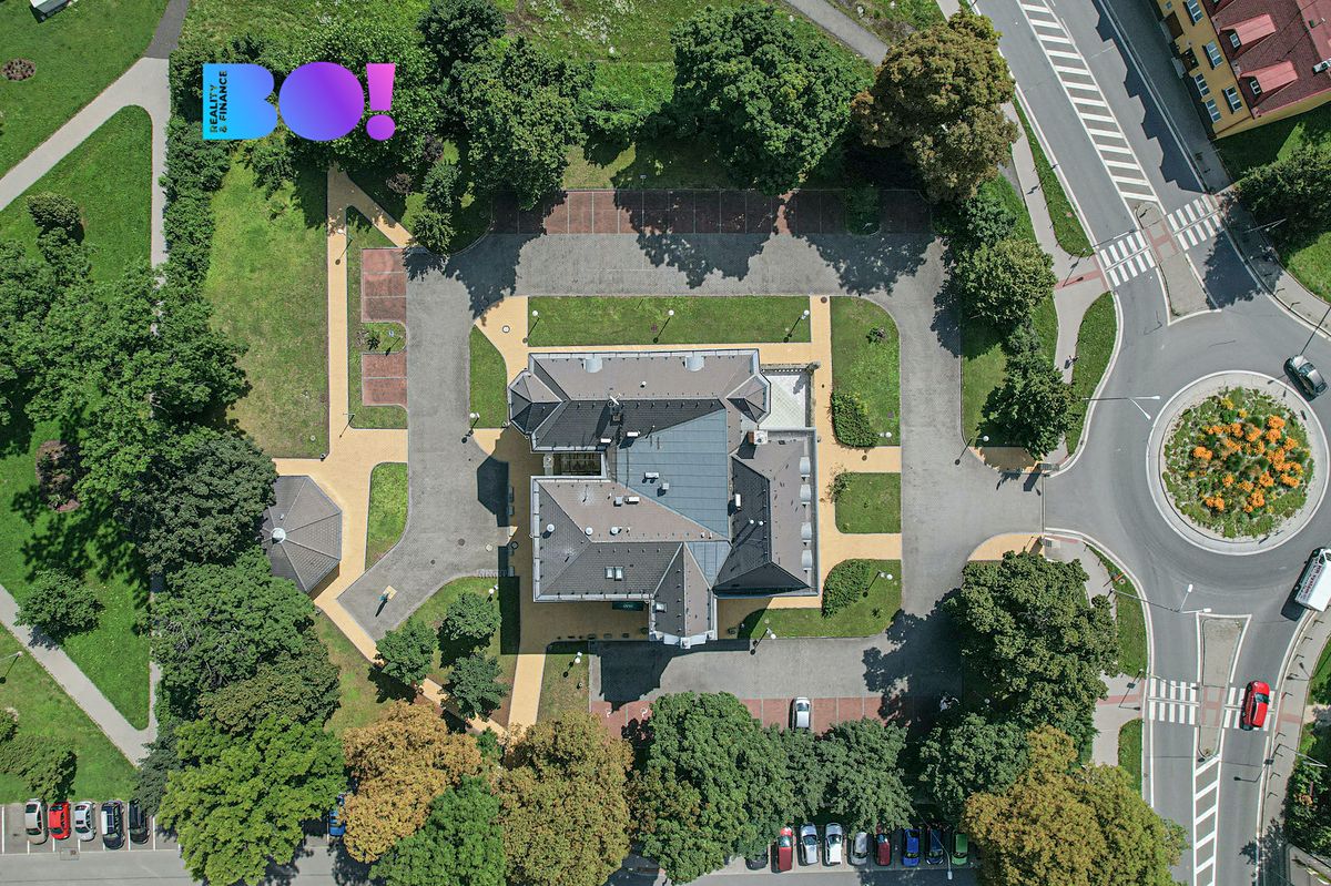 Pronájem kanceláře 1650 m² – fotografie 2