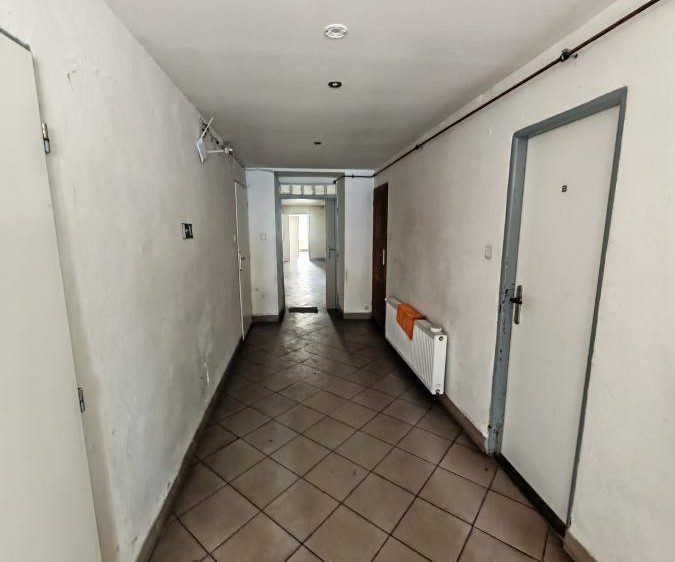 Prodej komerčního prostoru, 330 m² (9 z 28)