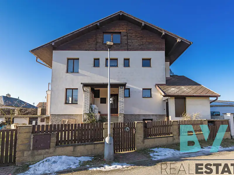 Prodej rodinného domu 308 m², pozemek 731 m², Praha – náhled fotky 3