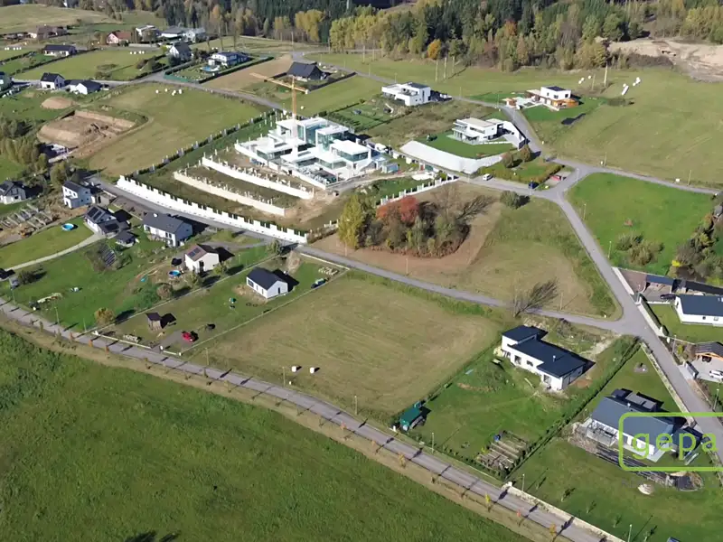 Prodej stavebního pozemku 2394 m², Jeřmanice – náhled fotky 1