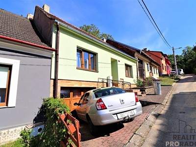Prodej  rodinného domu 100 m², pozemek 371 m²