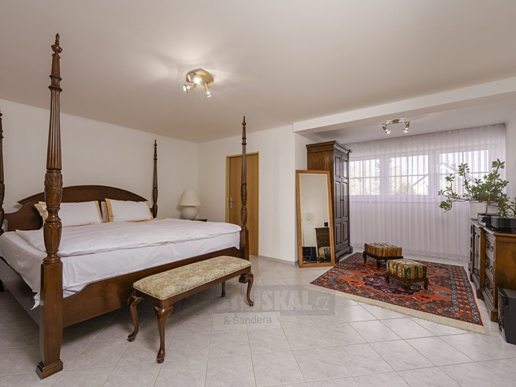 Будинок на продаж, 397 м² (23 з 32)
