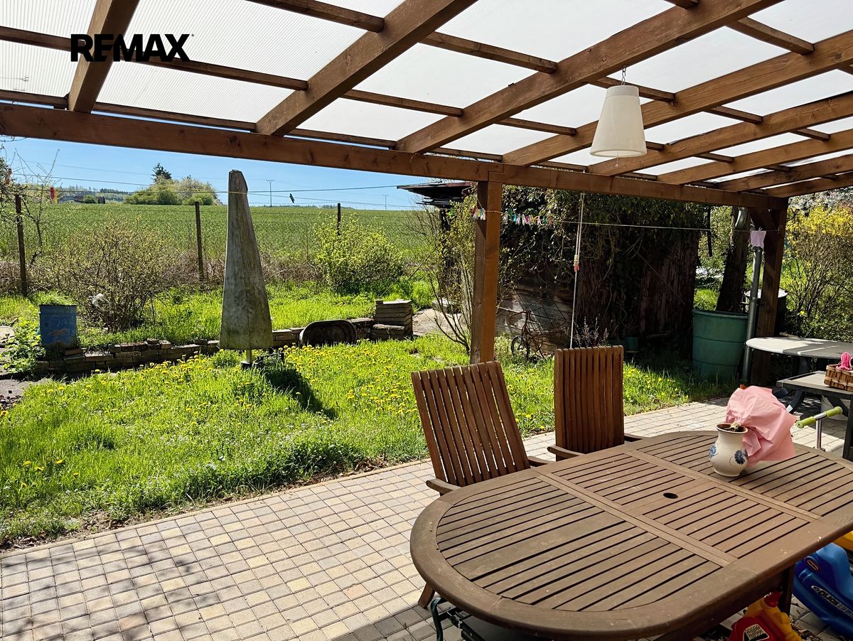 Prodej rodinného domu 110 m², pozemek 1085 m² – fotografie 3
