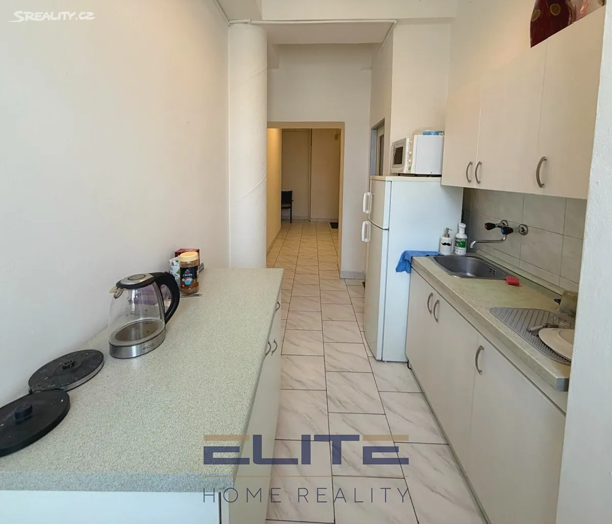 Pronájem kanceláře 21 m² - Więcej